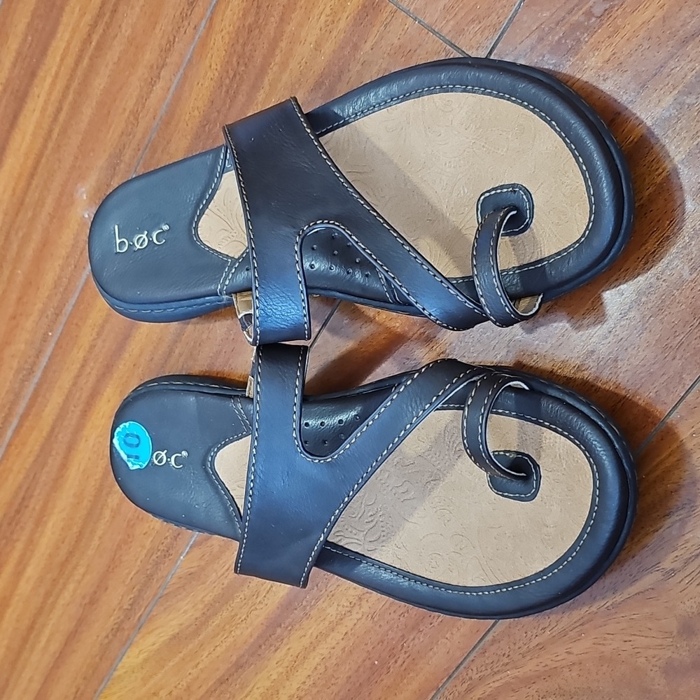 B.O.C. Women's Brown Slip On Toe Sandals Size10